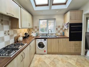 Kitchen- click for photo gallery